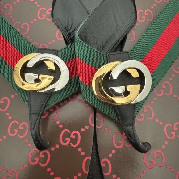 Gucci Kika Green Red Canvas Thong Flat Sandals - Picture 2 of 5